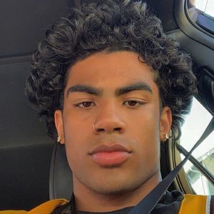 Meet your Posher, Donelle